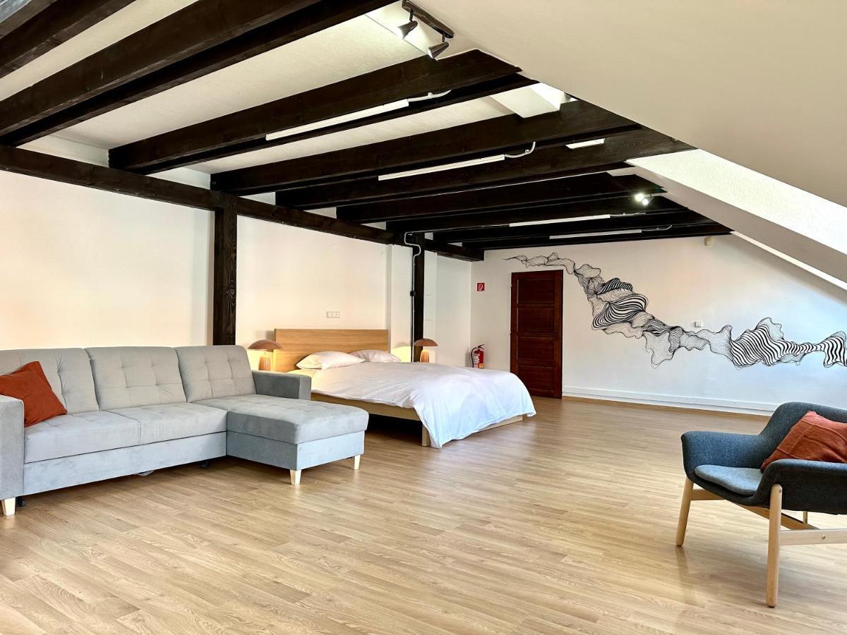 Michalska Residences Bratislava Esterno foto