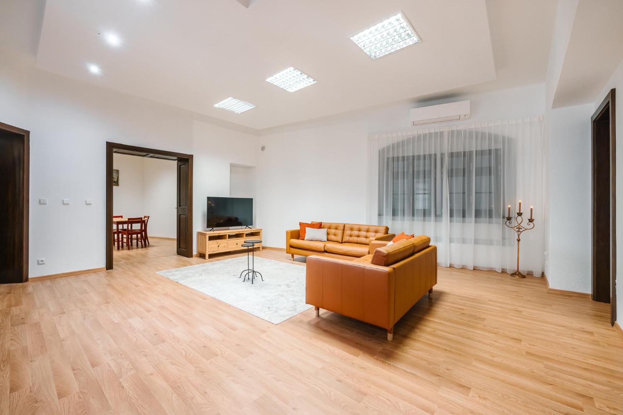 Michalska Residences Bratislava Esterno foto